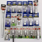 Bild der Einzelteile des Stecknuss-Sets jeweils in Verpackung