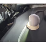 Bild des Tischlichts im Motorraum