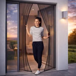 Bild des Windhager Türvorhangs mit Magneten