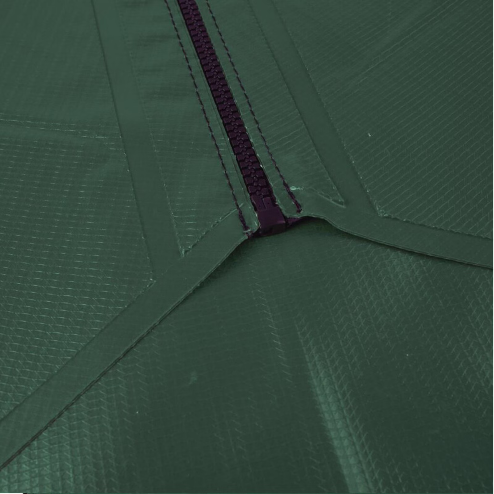 Bild des Windhager Baumbewässerungsbeutels 95 Liter Bild des Bewässerungsbeutels mit Fokus auf den Kanten