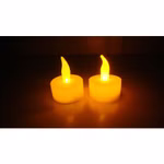 Bild von 2 LED-Teelichtern