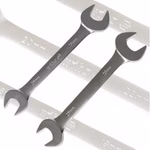 Bildmontage von verschiedenen Doppelmaulschlüsseln